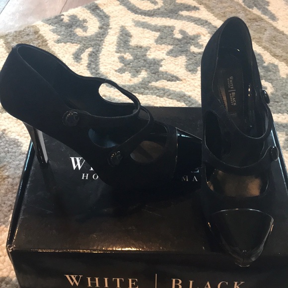 White House black market black heels - Picture 3 of 6